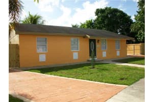 1666 SW 3rd Ct, Homestead, FL 33030, Sold 01/08/16