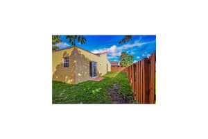 15754 SW 112th Ln, Miami, FL 33196, Sold 03/17/16