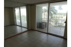 1800 NW 24th Ave, Miami, FL 33125, Sold 03/30/16