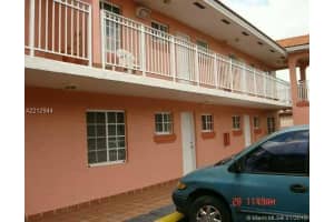 600 SE 9th Ct, Hialeah, FL 33010, Sold 08/09/16