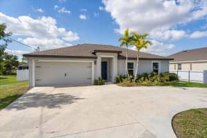 3634 Port St Lucie Boulevard, Port Saint Lucie, FL 34953 - MLS#B26000010