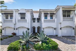 1942 NE 32nd, Lighthouse Point, FL 33064, Lighthouse Point, FL 33064 - MLS#B26000026