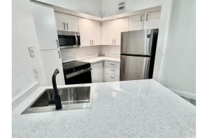 3370 Pinewalk Dr Drive, Margate, FL 33063 - MLS#B26000068