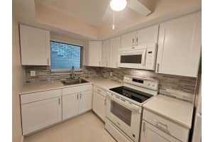 3700 Harrison 8a, Hollywood, FL 33021, Hollywood, FL 33021 - MLS#B26000116