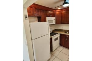 600 Village Green 108, Palm Springs, FL 33461, Palm Springs, FL 33461 - MLS#B26000119