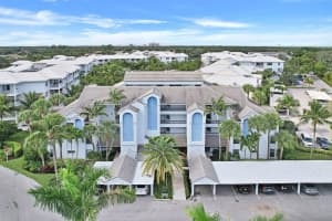 123 Bay Colony Drive, Juno Beach, FL 33408 - MLS#B26000165