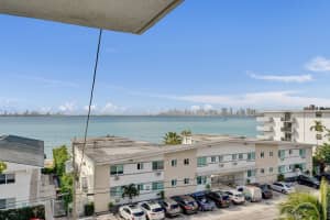 1801 Treasure Drive, North Bay Village, FL 33141 - MLS#B26000173