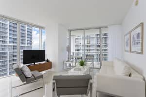 495 Brickell 4010, Miami, FL 33131, Miami, FL 33131 - MLS#B26000178