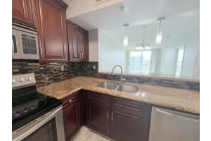 3020 32nd Avenue, Fort Lauderdale, FL 33308 - MLS#B26000197