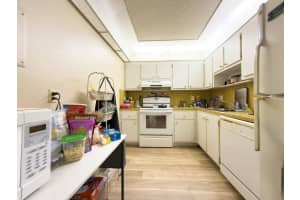 919 Hillcrest Drive, Hollywood, FL 33021 - MLS#B26000209