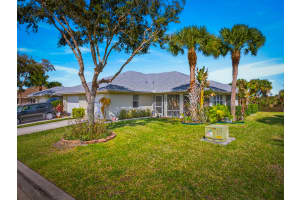 1812 Sanderling Lane, Fort Pierce, FL 34982 - MLS#B26000287