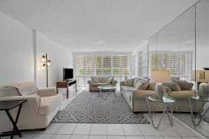 401 Peruvian 1010, Palm Beach, FL 33480, Palm Beach, FL 33480 - MLS#B26000306