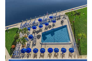 7 Colonial Club Drive, Boynton Beach, FL 33435 - MLS#B26000368