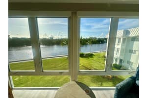 7 Colonial Club Drive, Boynton Beach, FL 33435 - MLS#B26000368