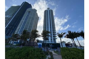 18683 Collins 2303, Sunny Isles Beach, FL 33160, Sunny Isles Beach, FL 33160 - MLS#B26000377