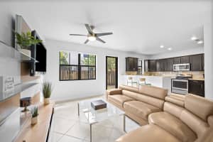 8440 Lakeview Trail, Parkland, FL 33076 - MLS#B26000379