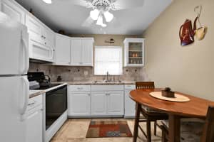 4796 Cresthaven B, West Palm Beach, FL 33415, West Palm Beach, FL 33415 - MLS#B26000381