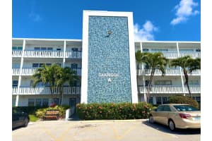 4015 Oakridge A 4015, Deerfield Beach, FL 33442, Deerfield Beach, FL 33442 - MLS#B26000382