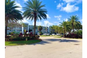 4015 Oakridge A 4015, Deerfield Beach, FL 33442, Deerfield Beach, FL 33442 - MLS#B26000382