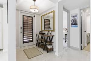 137 Brackenwood Road, Palm Beach Gardens, FL 33418 - MLS#B26000401