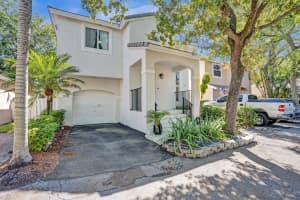 9841 9th Court, Plantation, FL 33324 - MLS#B26000415