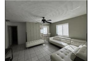 6450 Oak Street, Hollywood, FL 33024 - MLS#B26000421