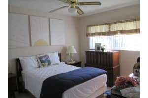 2731 Barkley Dr Drive, West Palm Beach, FL 33415 - MLS#B26000433