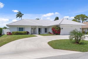 9010 Gardens Glen Circle, Palm Beach Gardens, FL 33418 - MLS#B26000449
