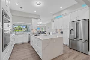 9010 Gardens Glen Circle, Palm Beach Gardens, FL 33418 - MLS#B26000449