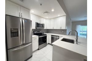 5860 W Sample 202, Coral Springs, FL 33067, Coral Springs, FL 33067 - MLS#B26000472