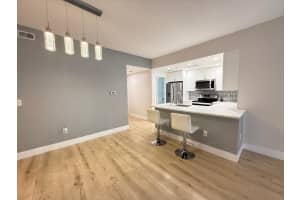 5860 W Sample 202, Coral Springs, FL 33067, Coral Springs, FL 33067 - MLS#B26000472