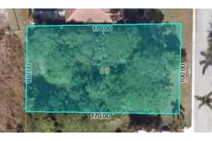 2805 Bent Pine Drive, Fort Pierce, FL 34951 - MLS#B26000511