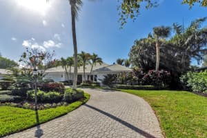 2720 Cardinal Circle, Gulf Stream, FL 33483 - MLS#B26000532