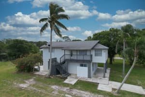 4916 Silver Oak Drive, Fort Pierce, FL 34982 - MLS#B26000567