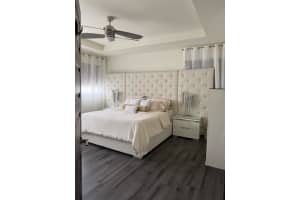 8810 NW 155th Ter, Miami Lakes, FL 33018, Miami Lakes, FL 33018 - MLS#B26000582