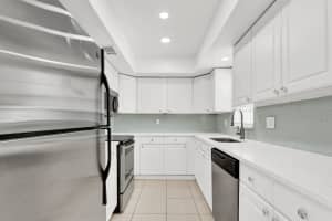 10249 Military Trail, Palm Beach Gardens, FL 33410 - MLS#B26000598