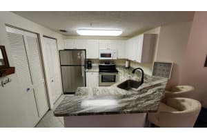 5090 Fairways Circle, Vero Beach, FL 32967 - MLS#B26000604