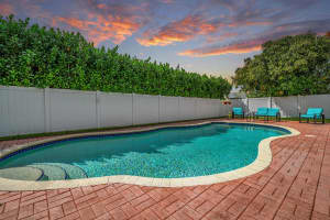 10090 Sw 16th Place, Davie, Fl 33324, Davie