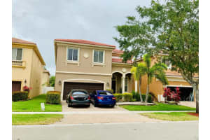 532 Gazetta Way, West Palm Beach, FL 33413 - MLS#B26000684