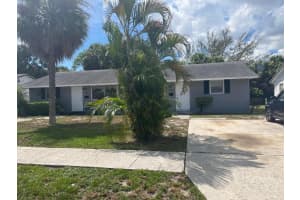 353 Silver Beach Road, Riviera Beach, FL 33404 - MLS#B26000737