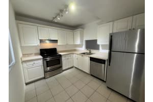 701 N Pine Island Rd 105, Plantation, FL 33324, Plantation, FL 33324 - MLS#B26000785