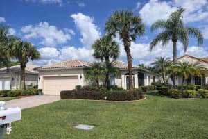 320 Treeline Trace, Port Saint Lucie, FL 34986 - MLS#B26000938
