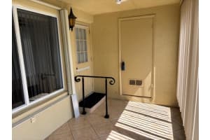 340 Pine Ridge Cir B-1, Greenacres, FL 33463, Greenacres, FL 33463 Sold 04/09/26