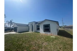 1031 SW Du Bois Ave, Port St. Lucie, FL 34953, Port Saint Lucie, FL 34953 - MLS#B26001042
