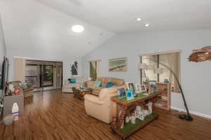 10074 Hickorywood Place, Boynton Beach, FL 33437 - MLS#B26001048