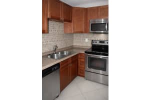 503 Gardens Dr 101, Pompano Beach, FL 33069, Pompano Beach, FL 33069 - MLS#B26001070