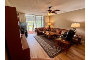 6698 10th Ave N 401, Lake Worth, FL 33467, Lake Worth, FL 33467 - MLS#B26001096