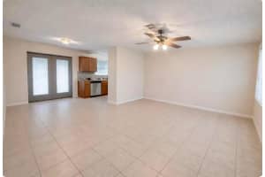 823 Lynwood Dr, Lake Worth Beach, FL 33461, Lake Worth Beach, FL 33461 - MLS#B26001137