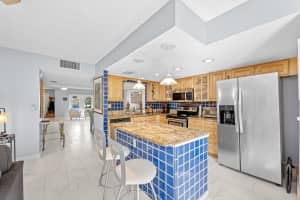 2212 NE 7th St, Hallandale Beach, FL 33009, Hallandale Beach, FL 33009 - MLS#B26001166