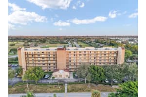 4550 NW 18th Ave 304, Pompano Beach, FL 33064, Pompano Beach, FL 33064 - MLS#B26001176